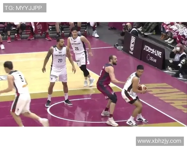 三远新凤凰迎战京都球队全力争胜展现实力与风采 三远新凤凰迎战京都球队全力争胜展现实力与风采